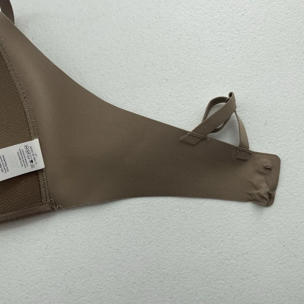 Lululemon Size 32C Bra Take Shape Molded Wireless Uplift Shape Soft Sand Beige
